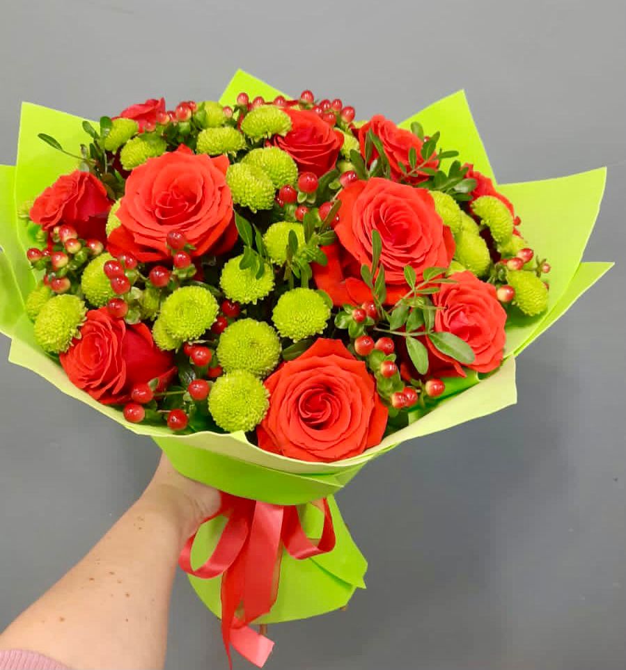 Букет цветов из: Хризантемы и Розы в Кукарино