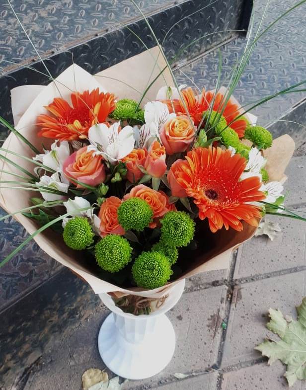 Букет цветов из: Герберы, Хризантемы, Альстромерии и Розы в Кукарино