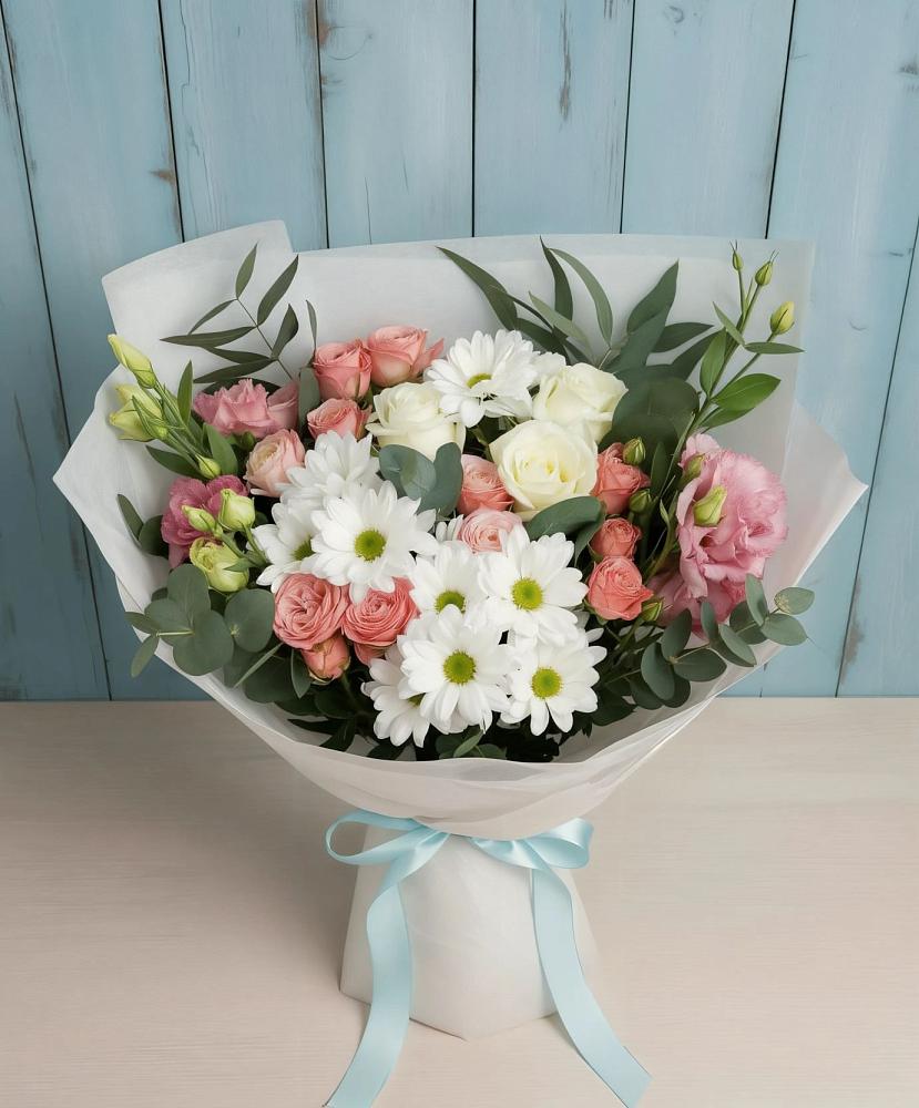 Букет цветов из: Розы, Лизиантусы и Хризантемы в Кукарино