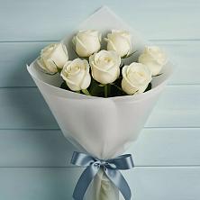 Букет 7 Белых роз Эдлесс Лав в Кукарино