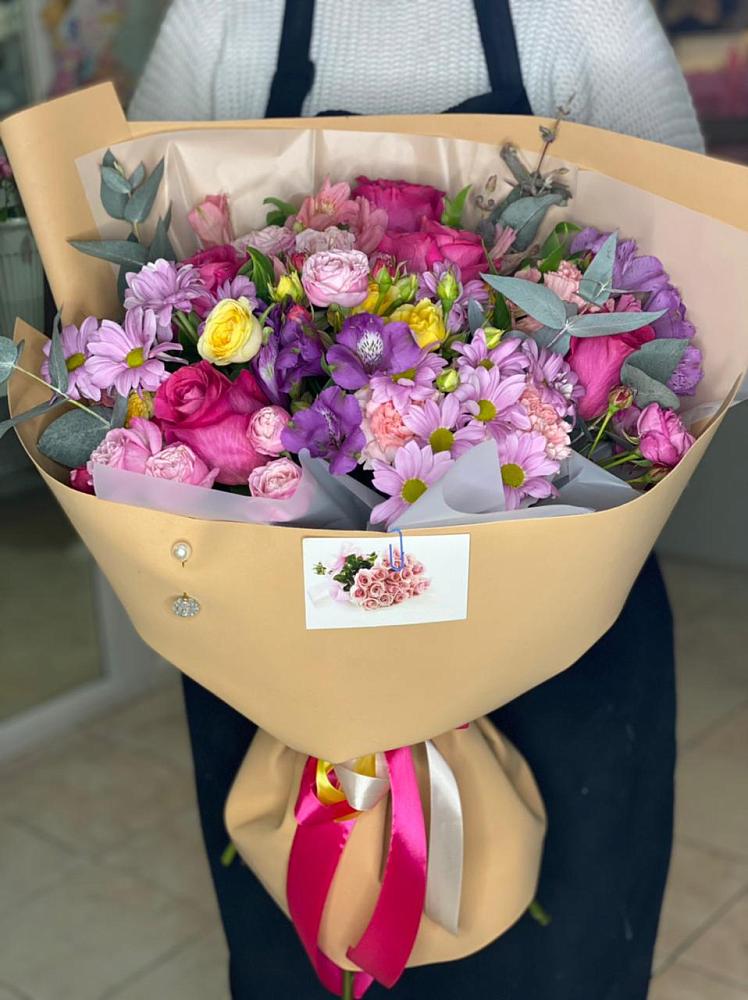 Букет цветов из: Хризантемы, Гвоздики и Альстромерии в Кукарино