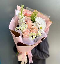 Букет цветов из:  Хризантемы и Розы в Кукарино