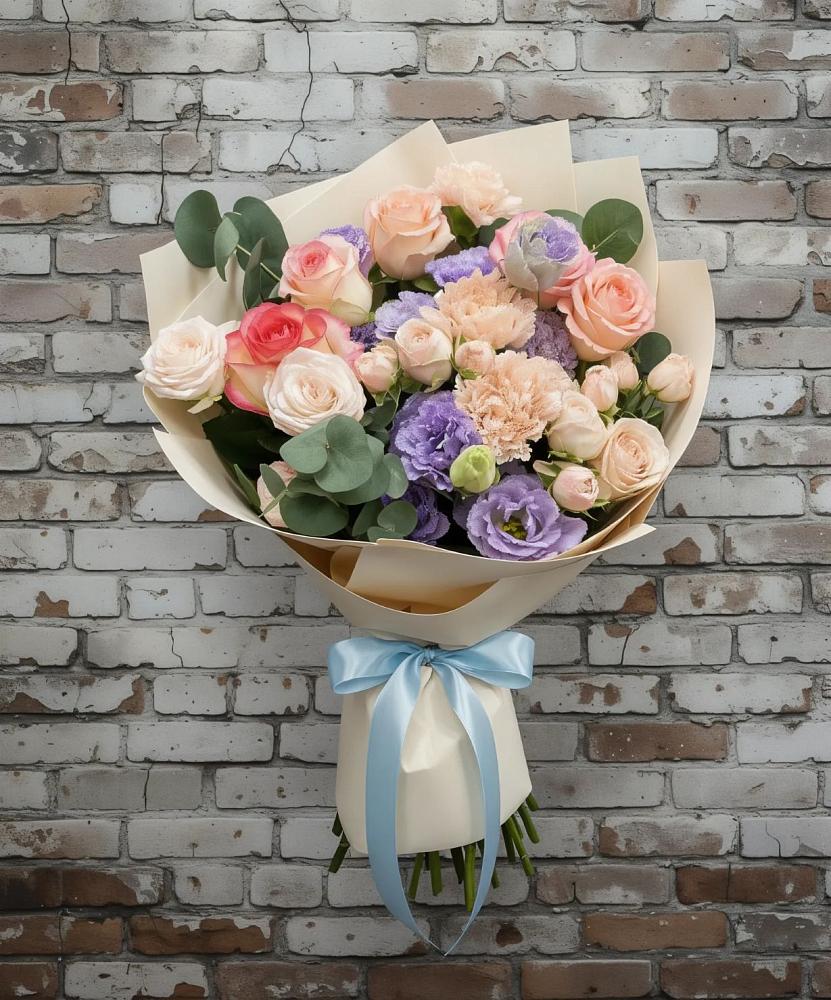 Букет цветов из: Розы, Лизиантусы и Гвоздики в Кукарино