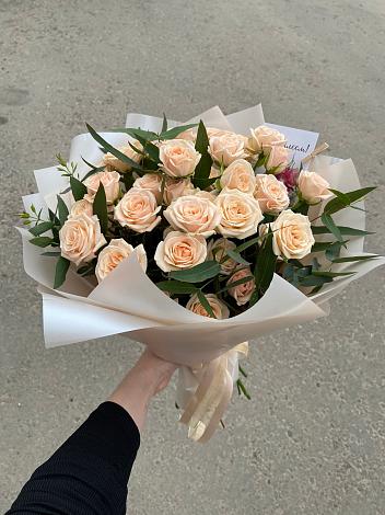 Букет Кремовые розы Латте в Кукарино