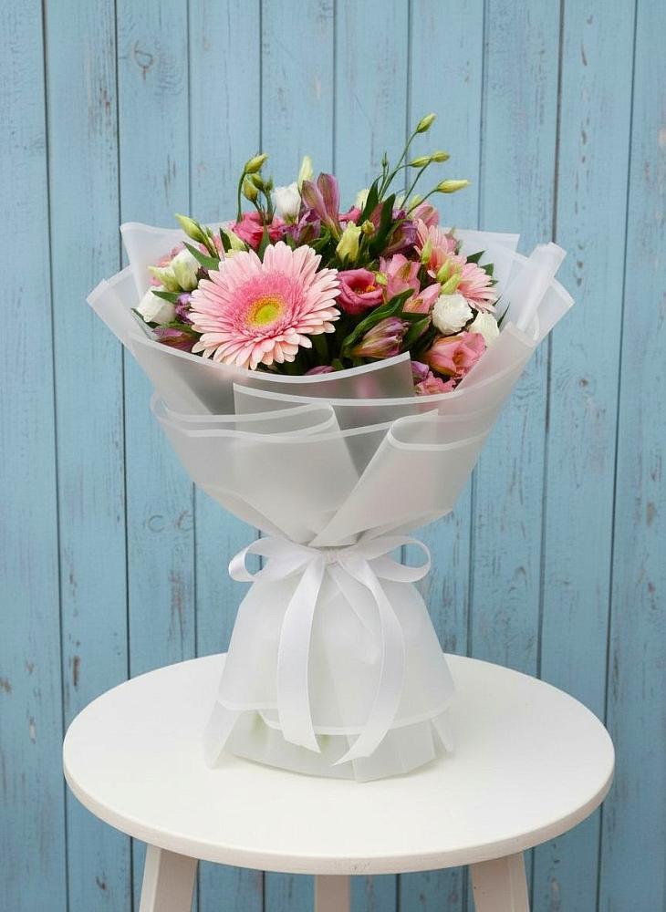 Букет цветов из: Герберы, Альстромерии и Лизиантусы в Кукарино