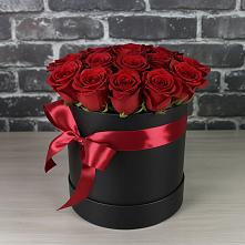 Цветочная композиция из Розы в шляпной коробке в Кукарино