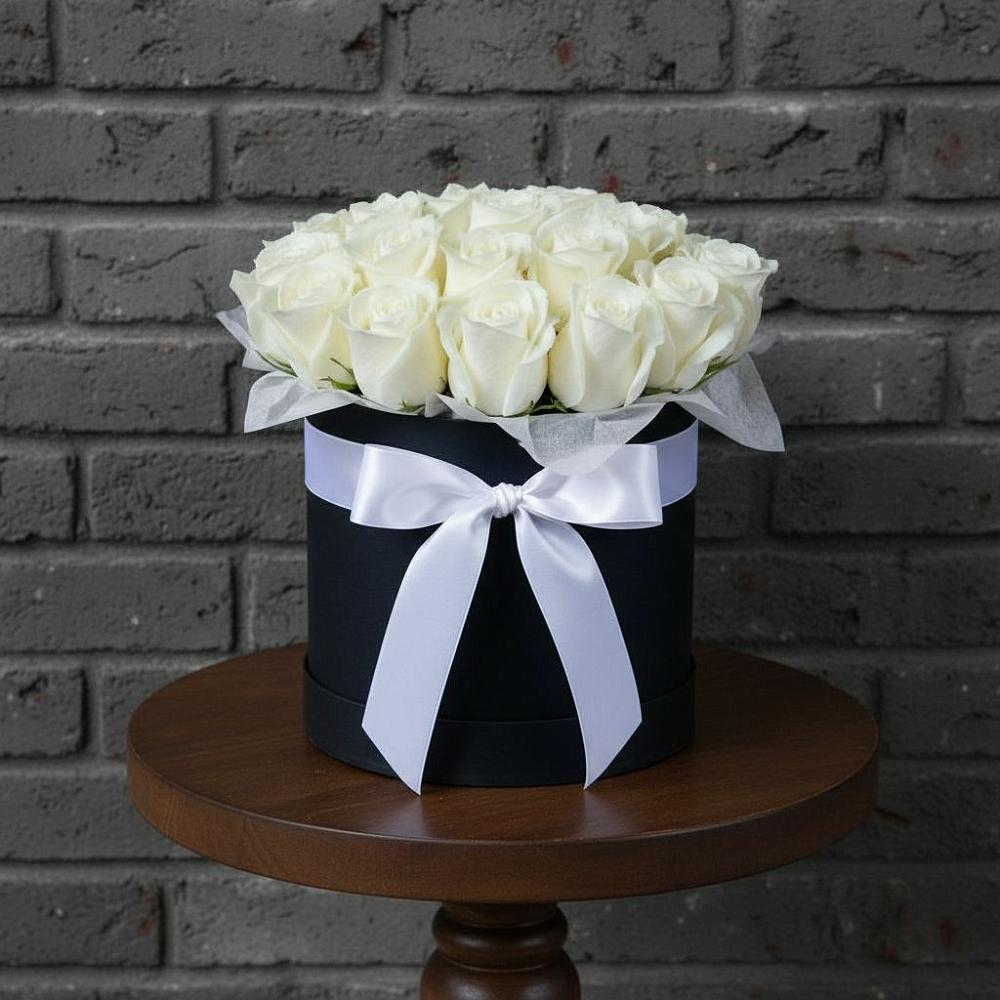 Цветочная композиция из Розы в шляпной коробке в Кукарино