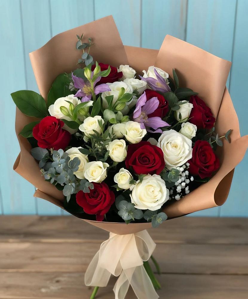 Букет цветов из: Розы и Альстромерии в Кукарино