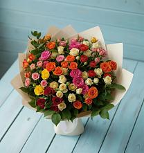 Букет Микс из разноцветных кустовых роз в Кукарино